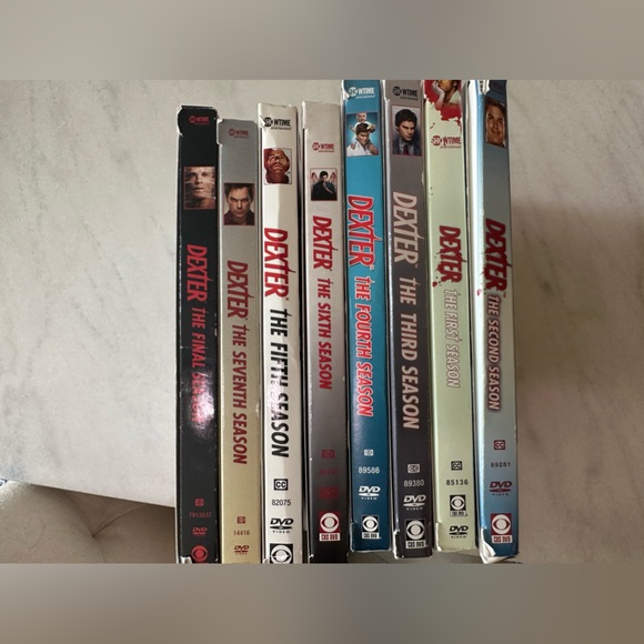 Complete series of Dexter - Picture 6 of 6